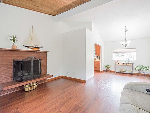 4th image of 1301 NE 64th St