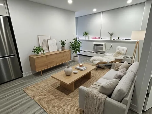 15 Walmer Rd, Toronto, ON