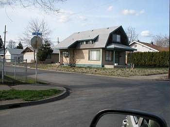 2nd image of 612 S 10th St