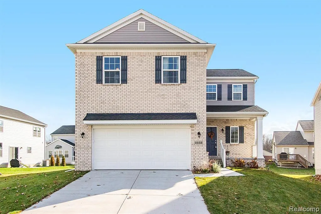 2233 Wood Ln photo 1