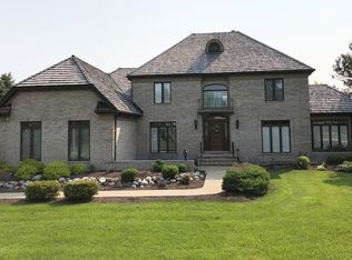 17779 W Pond Ridge Cir, Gurnee, IL 60031