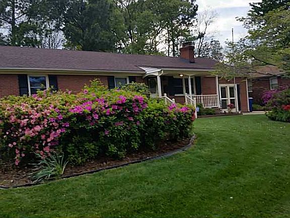 5th image of 4833 Bromfield Ave