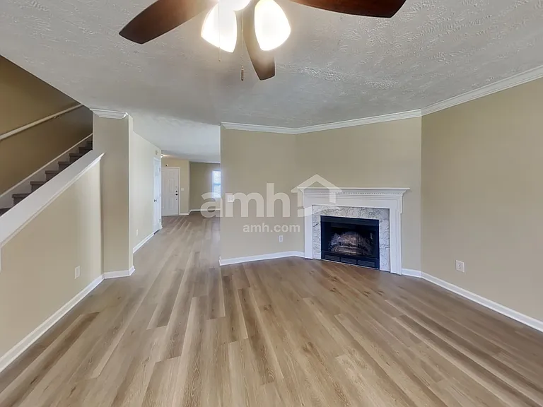 5527 Middlebury Dr — Photo 7