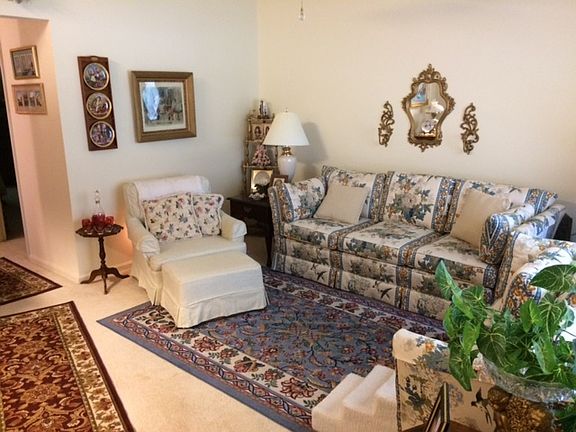 4th image of 99 Blue Heron Ct