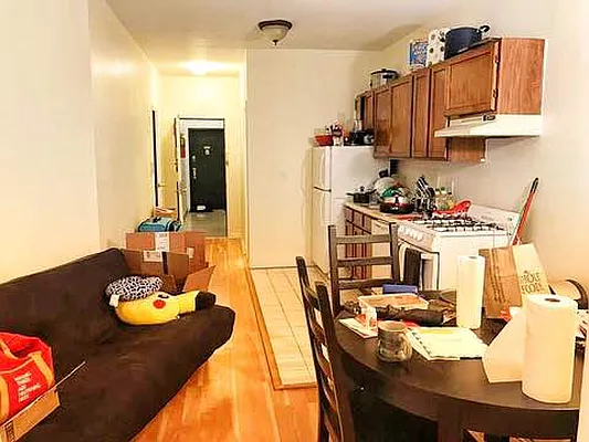 Rented by Friedman Roth Realty | media 20