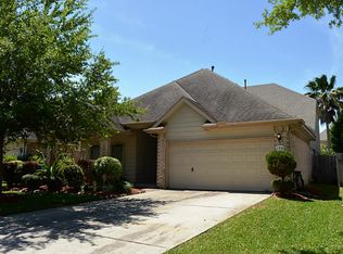 1531 Pebble Banks Ln, Seabrook, TX 77586
