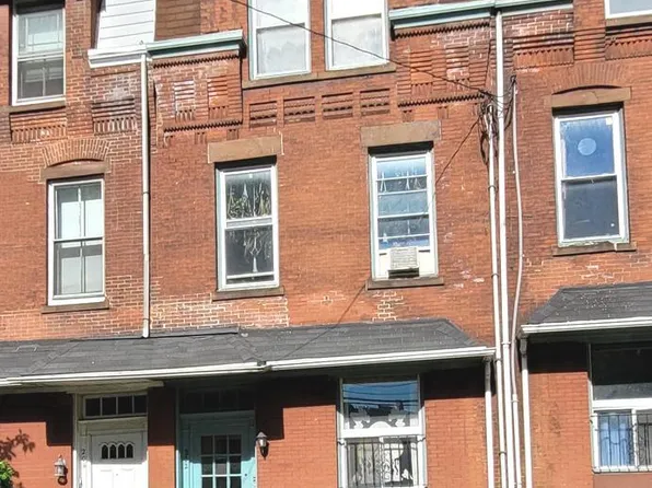 202 S 43rd St, Philadelphia, PA 19104