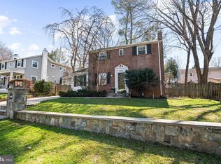 5305 Wakefield Rd, Bethesda, MD 20816