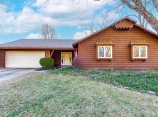 1970 Raintree Trl, Collinsville, IL 62234