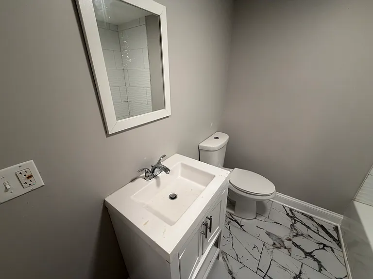 8137 S Langley Ave #1 — Photo 8