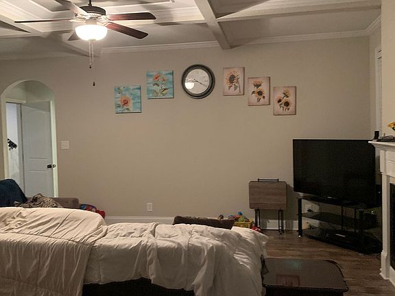 3rd image of 1299 Black Oak Cir