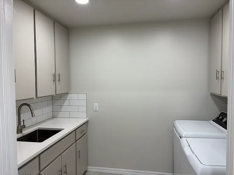 1336 W Twin Springs St — Photo 20
