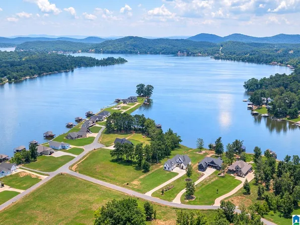 211 Harbor Ln, Ashville, AL 35953