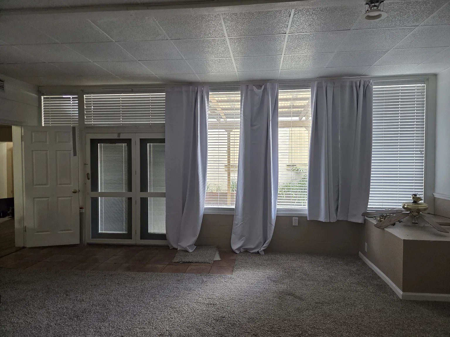 2 bed, 1.5 bath, 1700 sqft, $1,500 — Photo 2