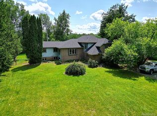 4889 W M 36, Pinckney, MI 48169
