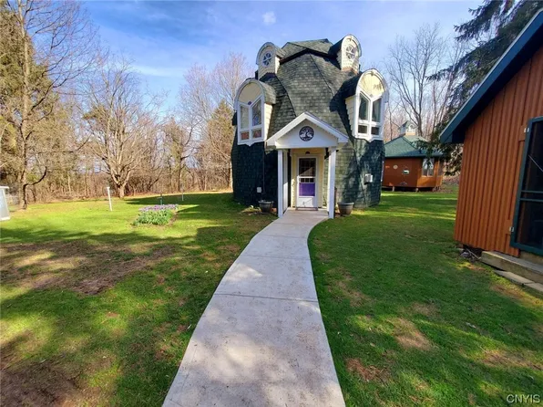 6009 Muckland Ave, Red Creek, NY 13143