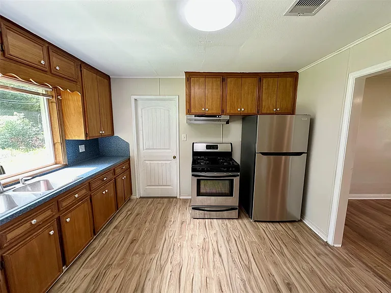 6 Southlawn Cir — Photo 5