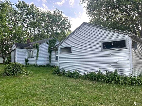 3rd image of 7467 S Telegraph Rd