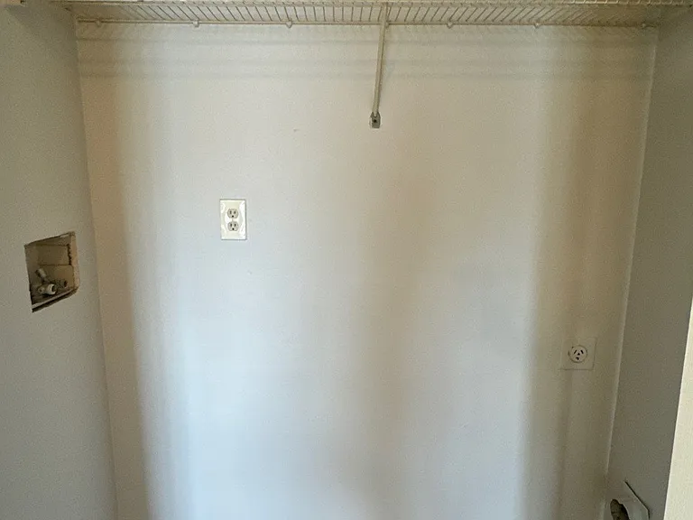 4103 Blue Lick Ct #7 — Photo 9