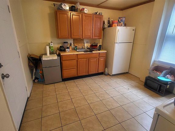 4th image of 112 Smith Street