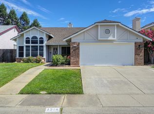 1214 Zinfandel Dr, Roseville, CA 95747
