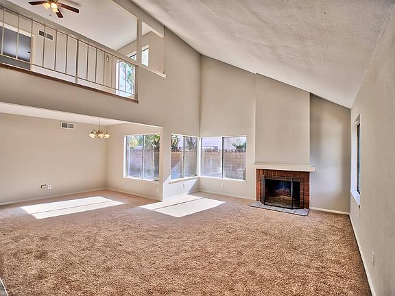 3rd image of 44508 Palm Vista Ave