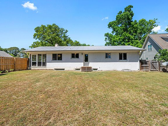 4th image of 2304 Milburnie Rd