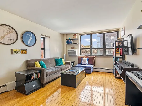 301 W 110th St APT 2U, New York, NY 10026