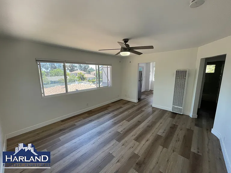 2250-2254 Garnet Ave #2252 — Photo 3