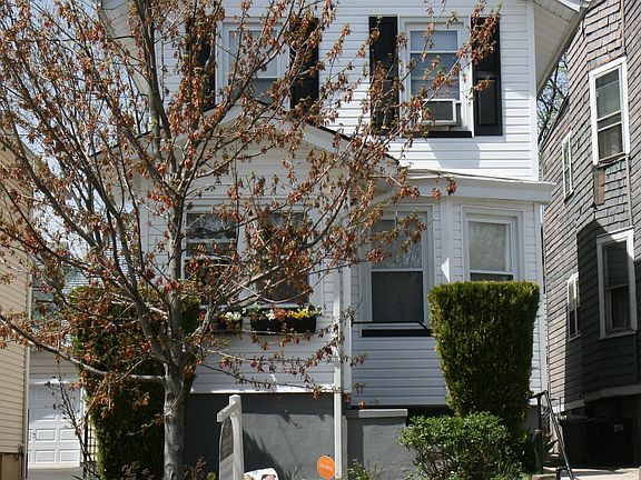 3rd image of 95 Watchung Ave