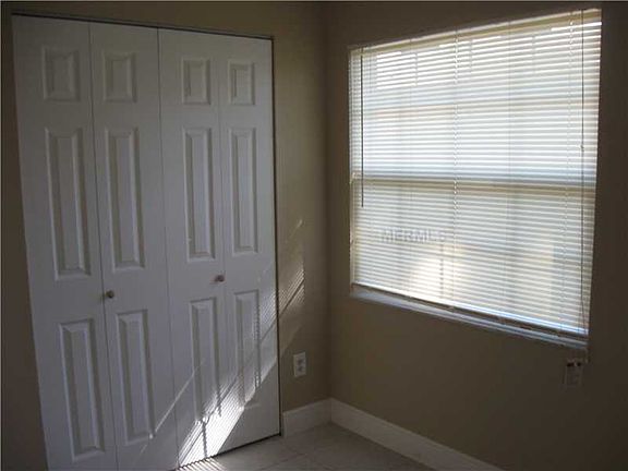 5th image of 534 Hibiscus Way #6-B