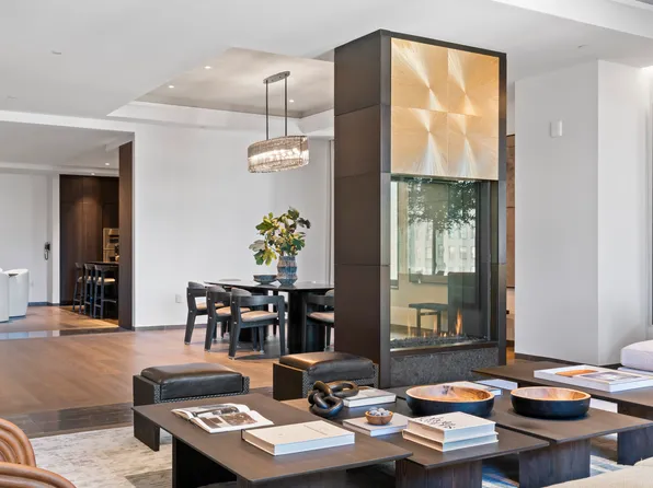 730 Fifth Avenue image 18 of 46