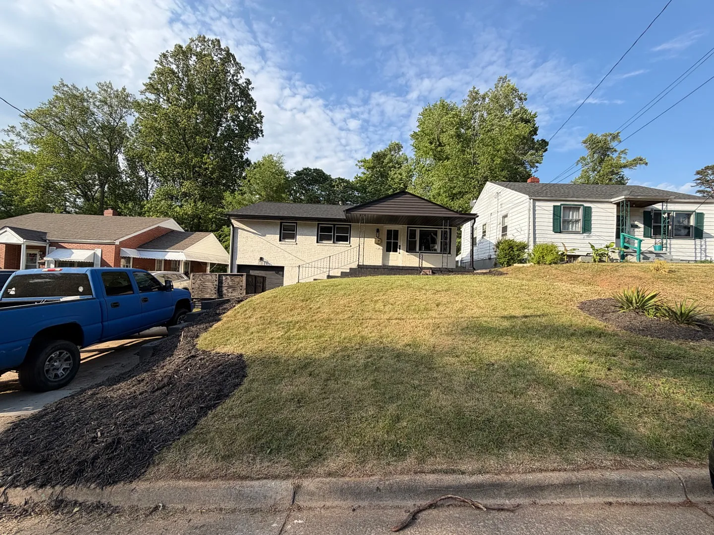 138 Mary Miles Dr — Photo 2
