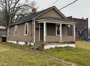 815 Darr Ave, Farrell, PA 16121