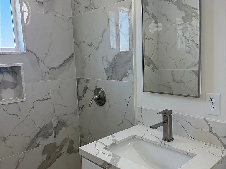9966 Locust Ave — Photo 15