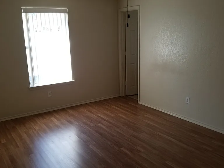 7215 Upland Bend Dr — Photo 9