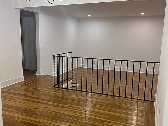 5th image of 35 Parkview Ave APT 2E
