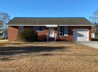 631 Main Street Ext, Swansboro, NC 28584