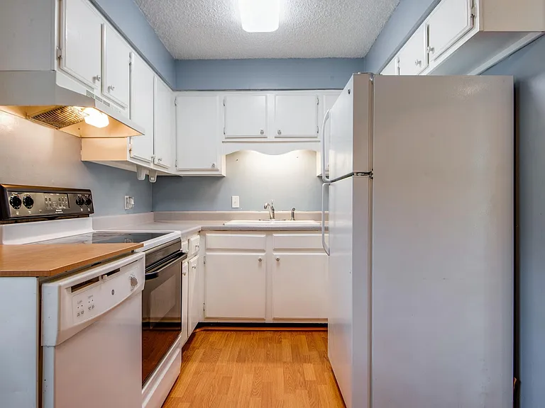845A Oakwood Terrace Dr — Photo 6