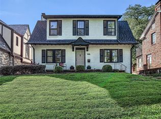 415 Edgewood Dr, Saint Louis, MO 63105