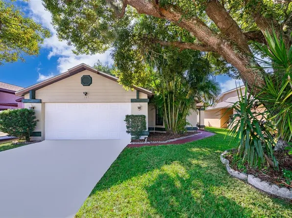 112 Sandalwood Dr, Kissimmee, FL 34743