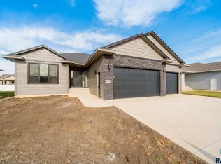 8900 W Rathburn St, Sioux Falls, SD 57106