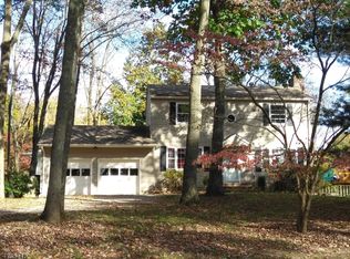11 Woodglen Dr, High Bridge, NJ 08829
