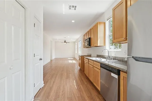 407 N Tonti St — Photo 22