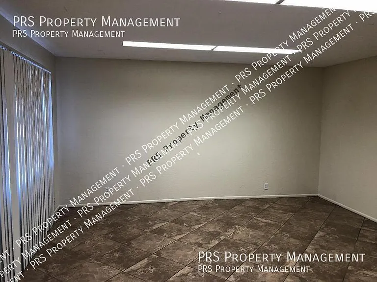 3729 S Kenneth Pl — Photo 11
