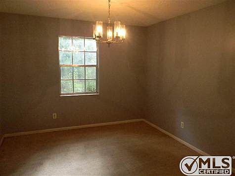 4th image of 1534 Paula Dr #1