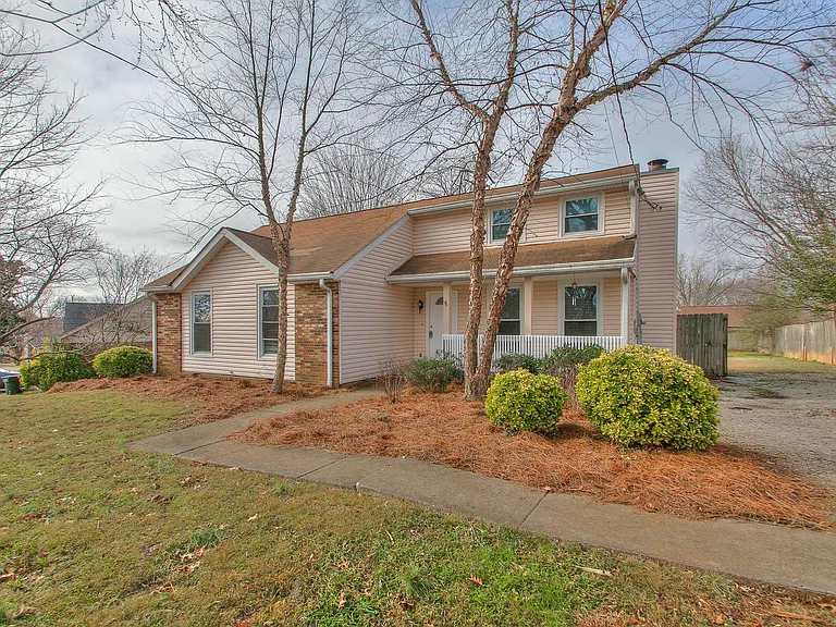 4925 Kilimanjaro Dr — Photo 3