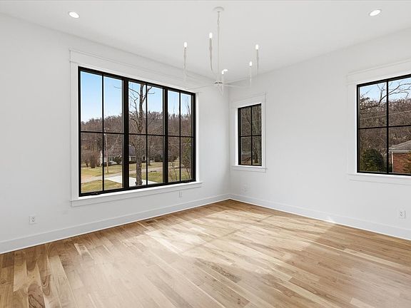 59th image of 818 Brentview Dr