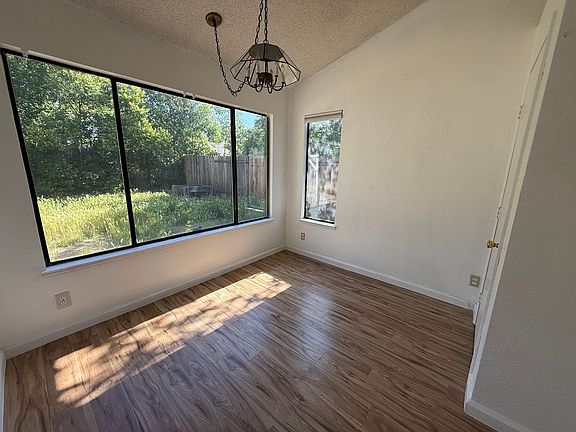 4th image of 8475 Wheatland Dr