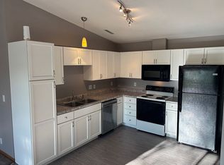 4619 1st Ave SW #9, Cedar Rapids, IA 52404